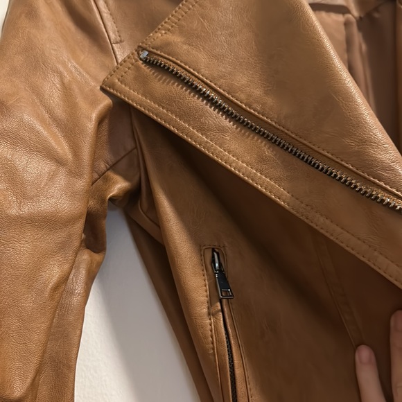Brown leather biker jacket - Picture 3 of 4